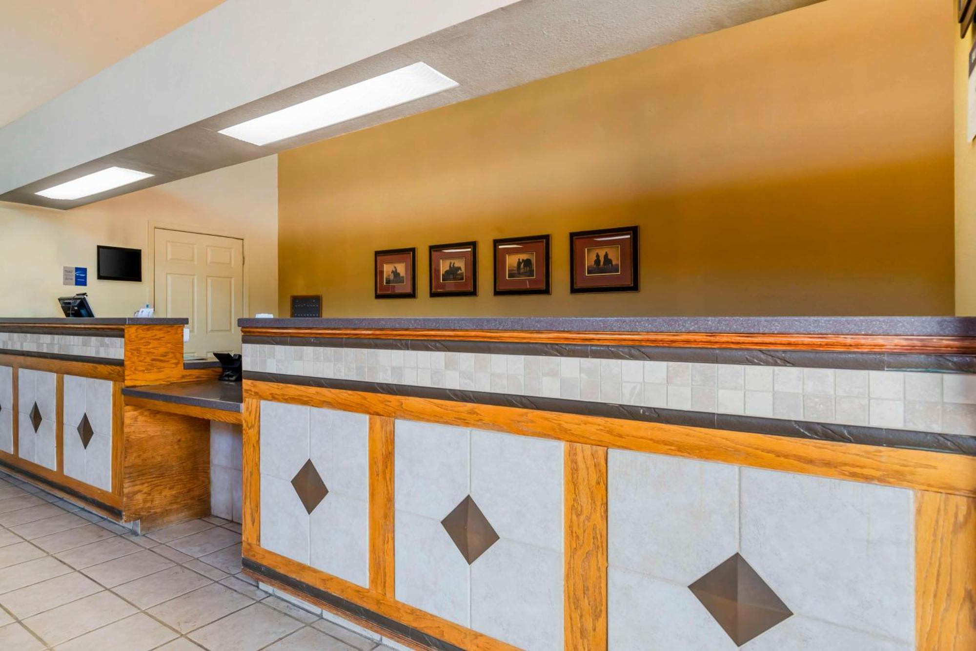 Best Western Executive Hallettsville